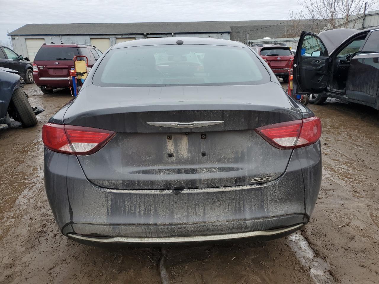 2015 Chrysler 200 - Image 6