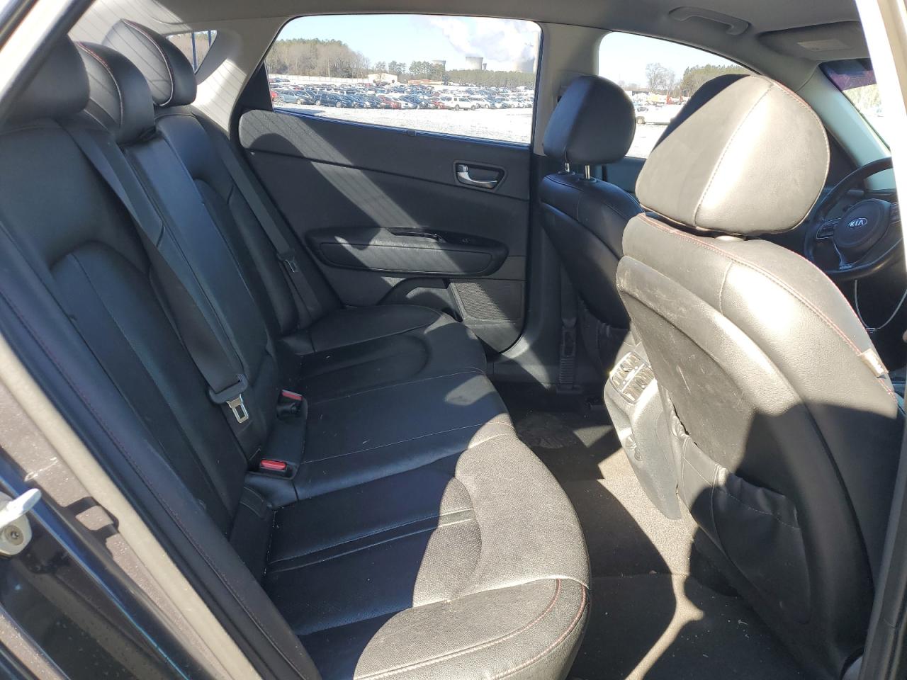 2016 Kia Optima - Image 10