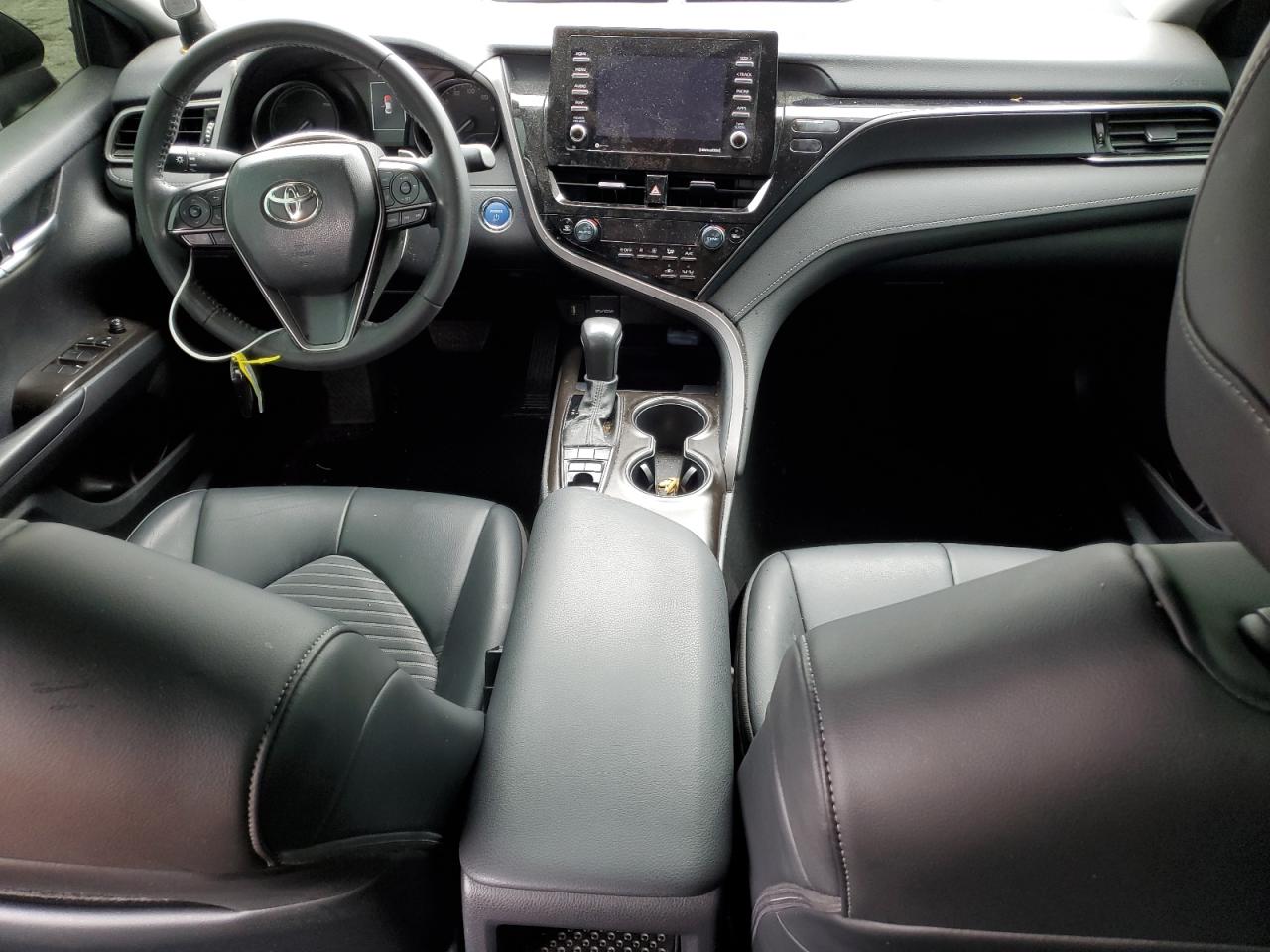 2022 Toyota Camry - Image 8