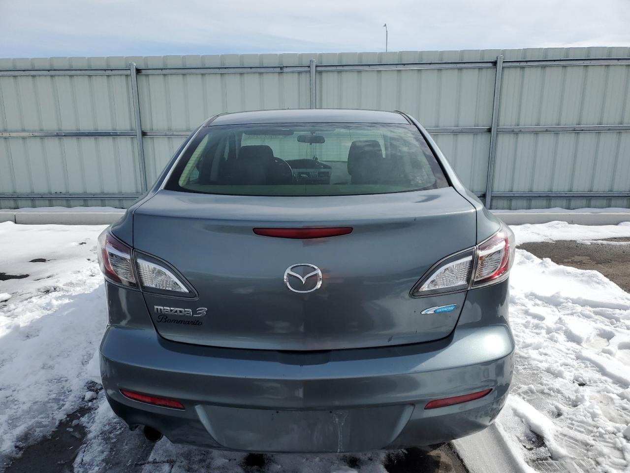 2012 Mazda 3 - Image 6