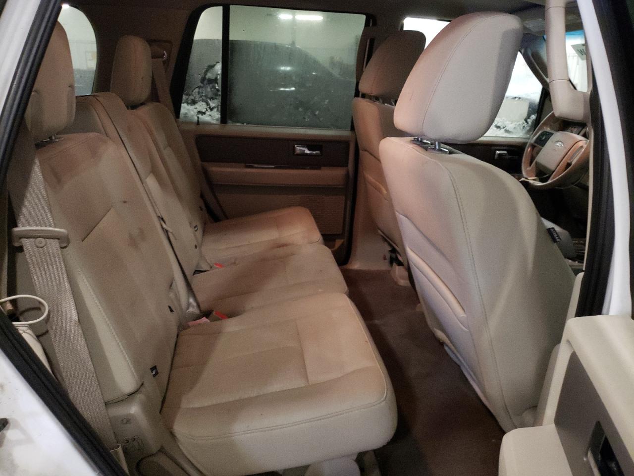 2010 Ford Expedition - Image 11