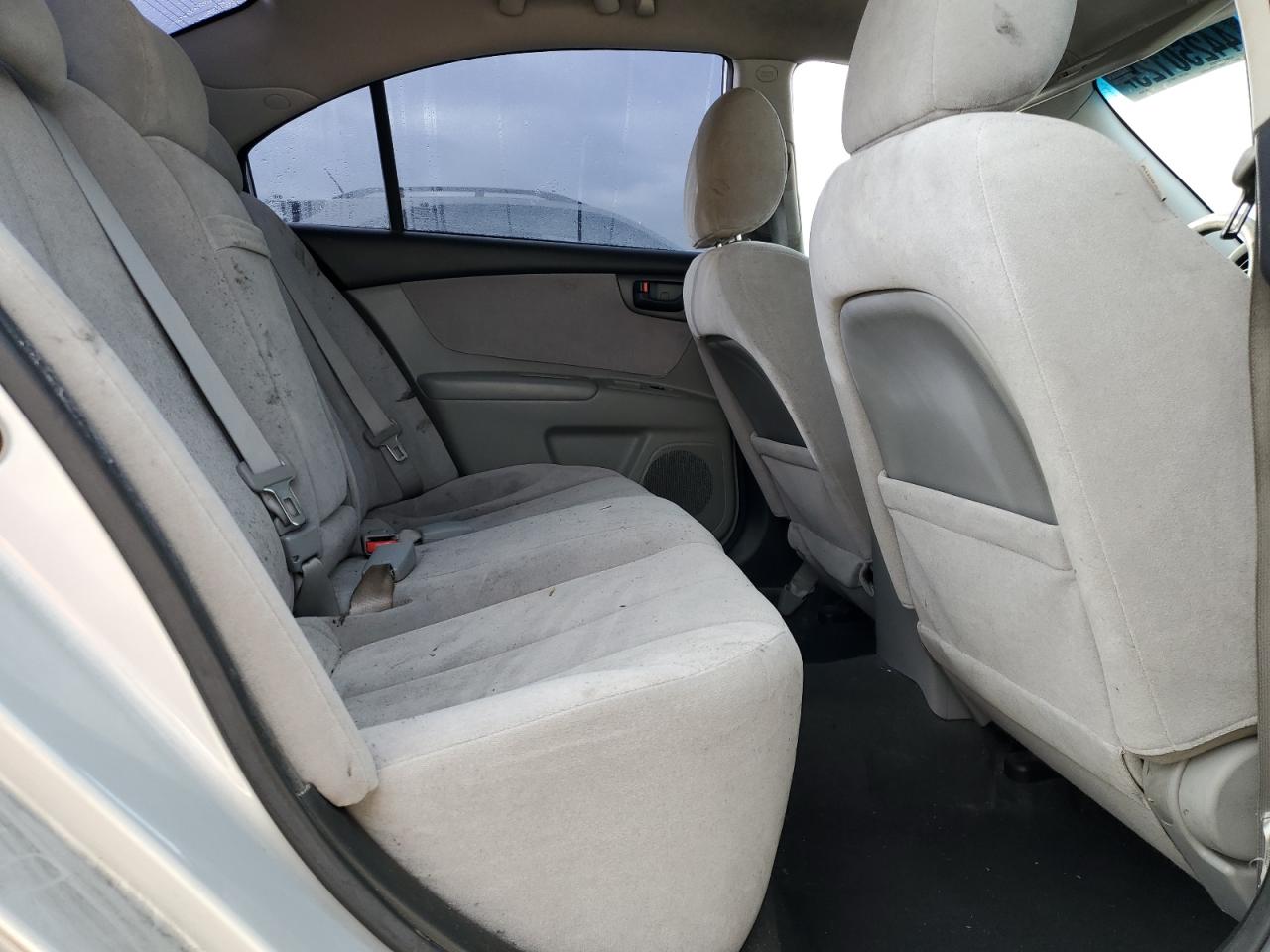 2009 Kia Optima - Image 10