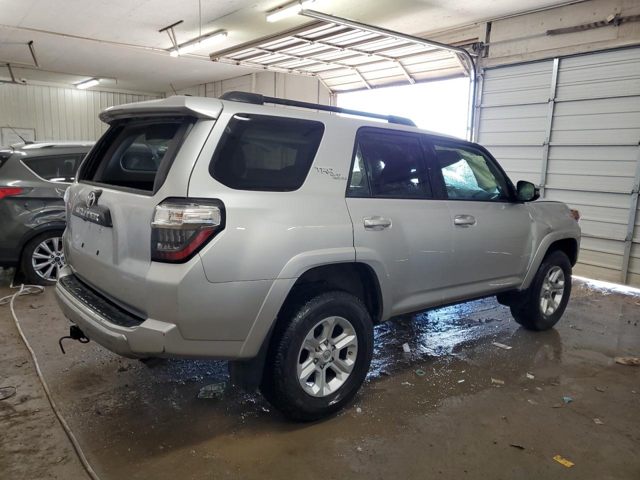 2020 Toyota 4Runner - Image 3