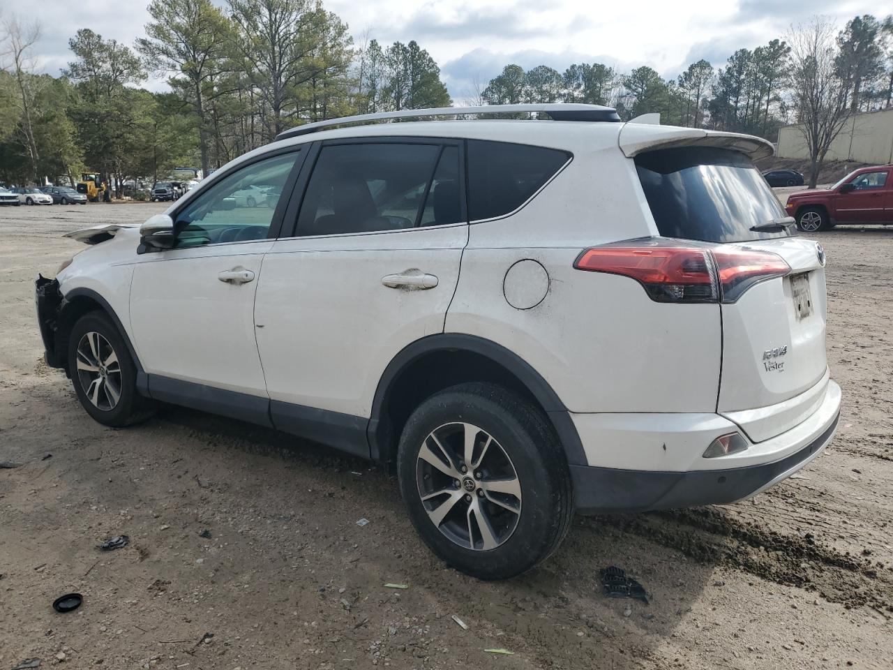 2016 Toyota RAV 4 - Image 2