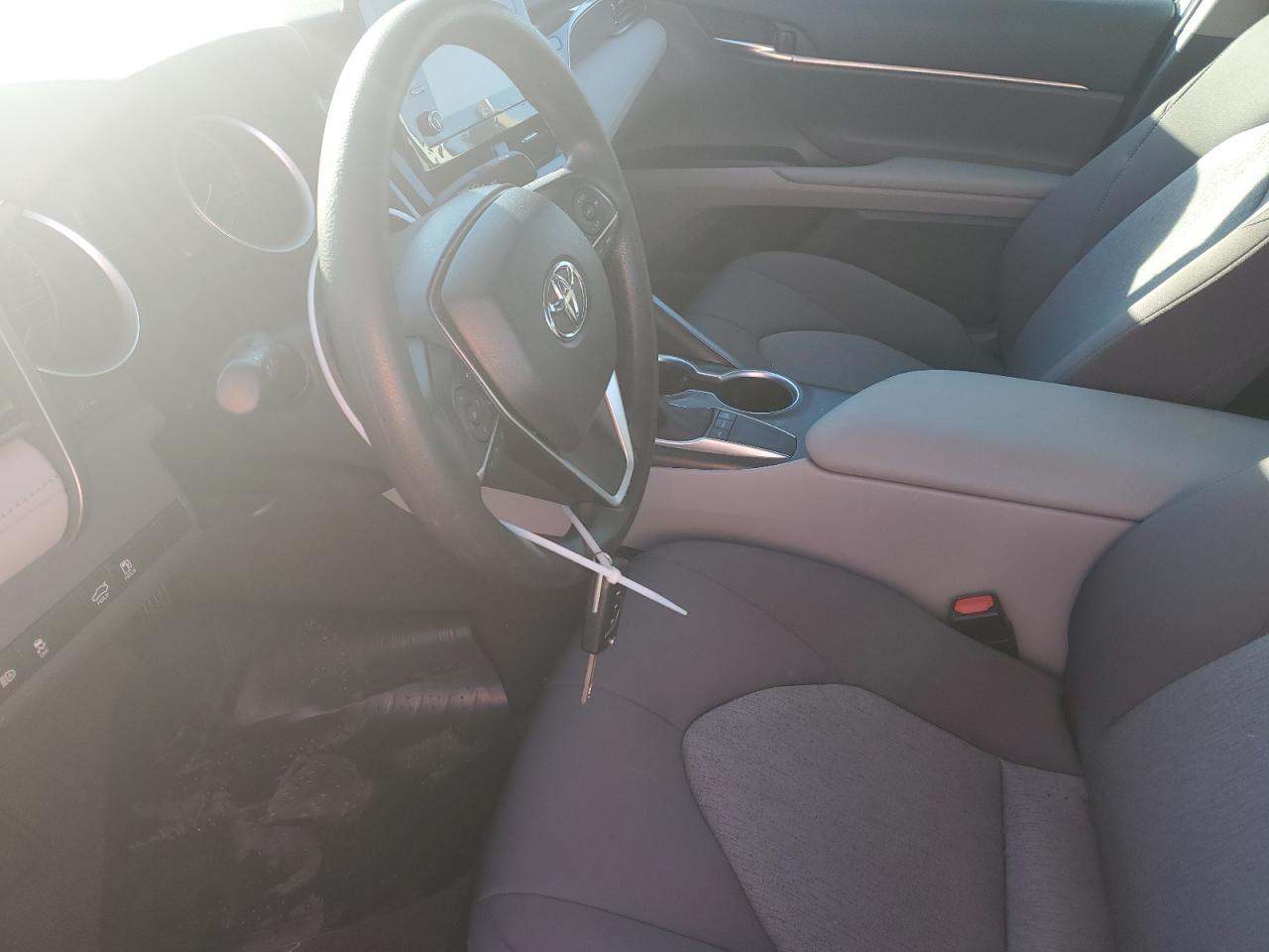 2022 Toyota Camry - Image 7