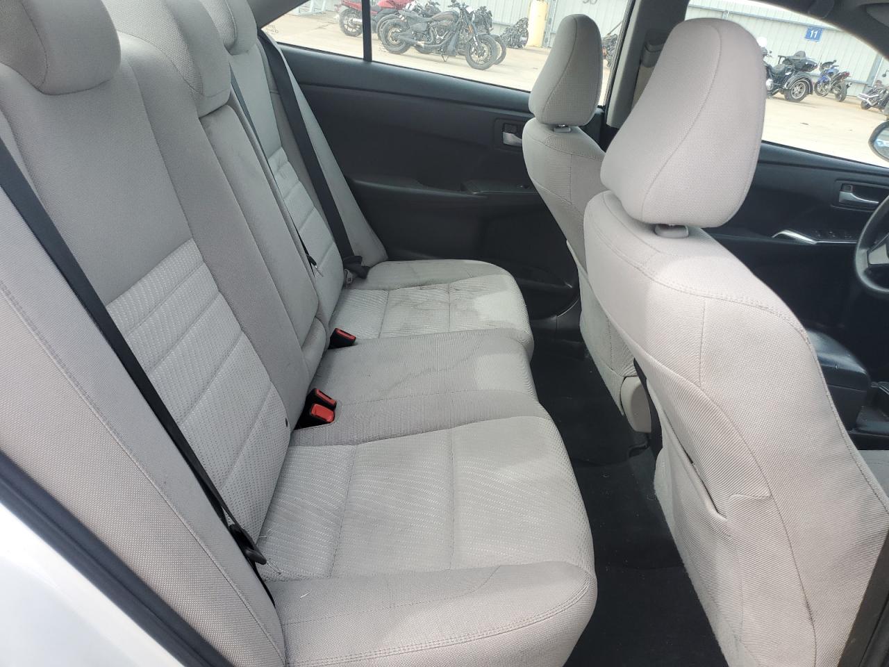 2016 Toyota Camry - Image 10