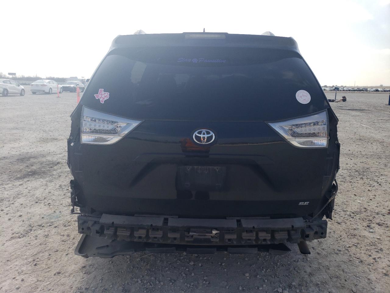 2018 Toyota Sienna - Image 6