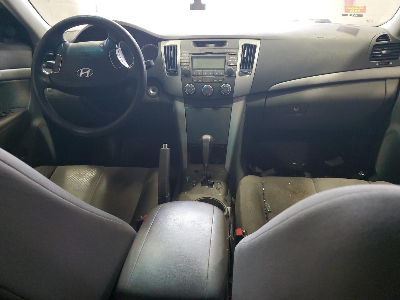 2009 Hyundai Sonata - Image 8