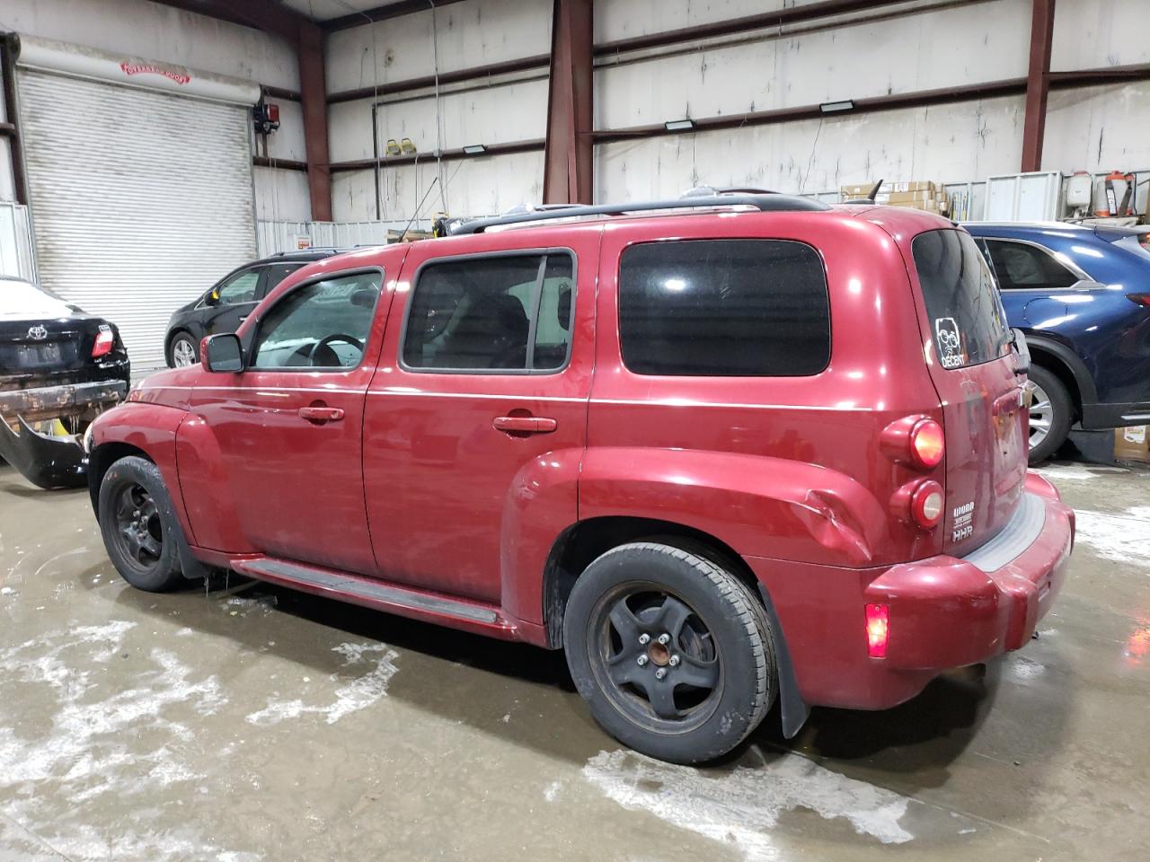 2010 Chevrolet HHR - Image 2