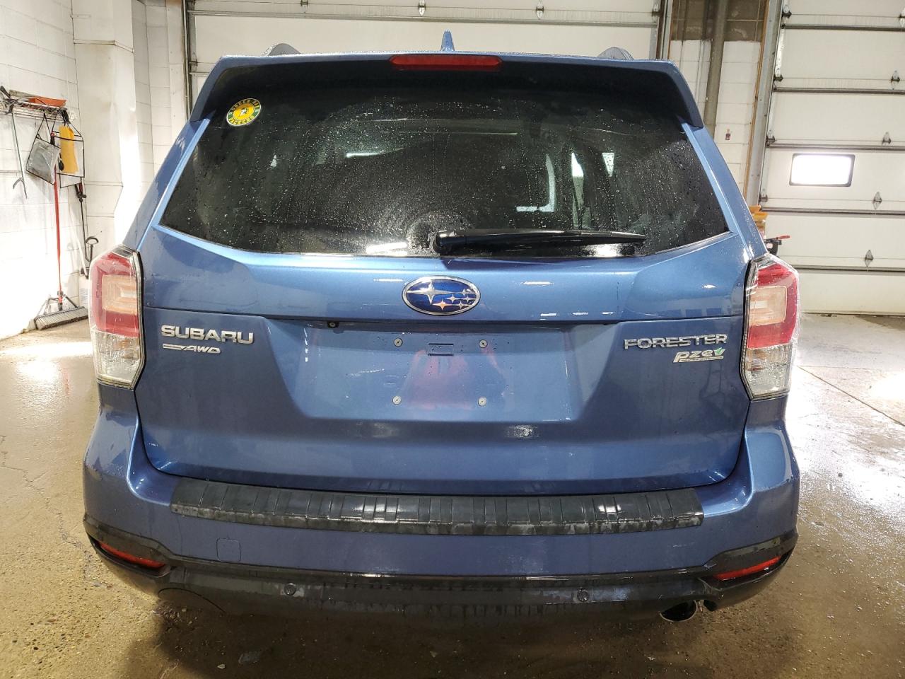 2017 Subaru Forester - Image 6