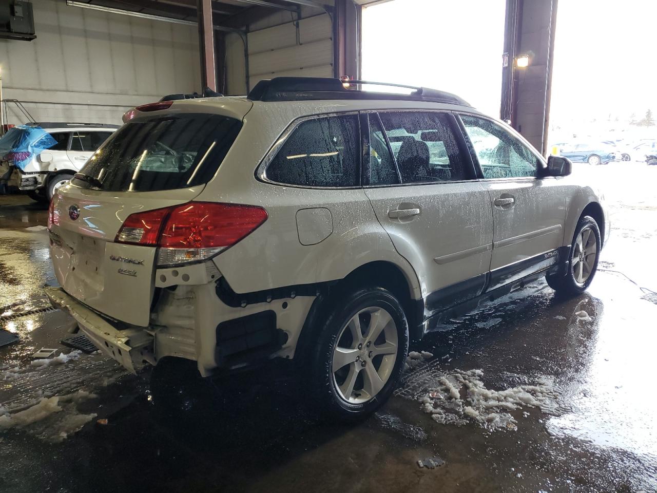 2013 Subaru Outback - Image 3