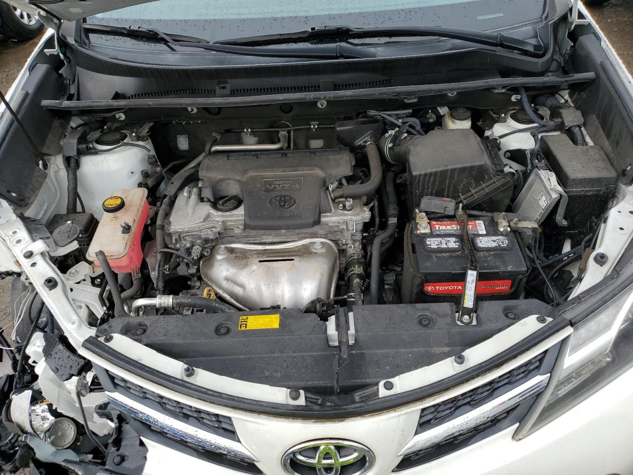 2015 Toyota RAV 4 - Image 12