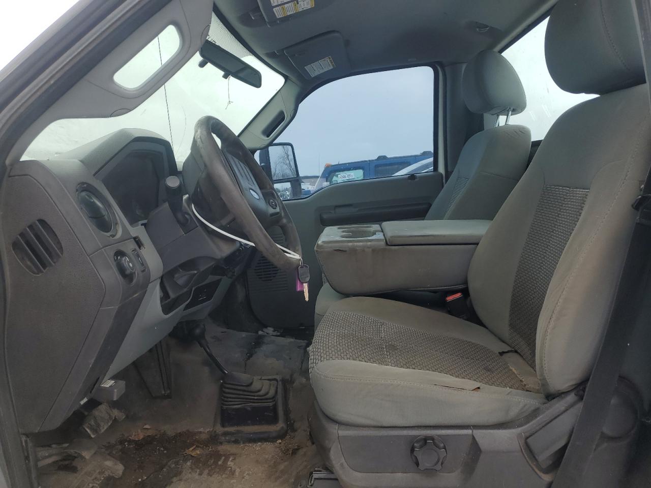 2012 Ford F250 - Image 7