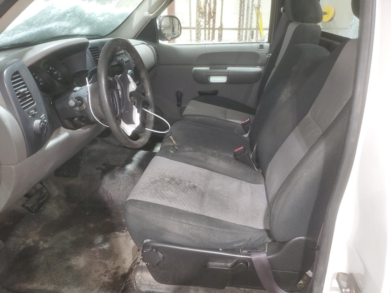 2009 Chevrolet Silverado - Image 7