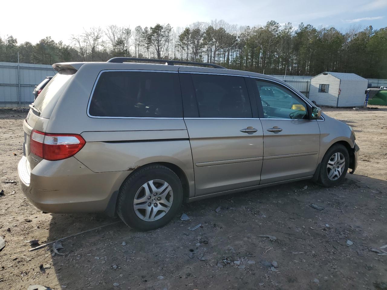 2005 Honda Odyssey - Image 3