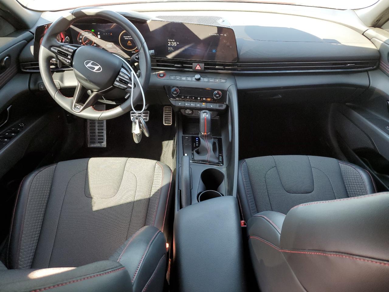 2024 Hyundai Elantra - Image 8