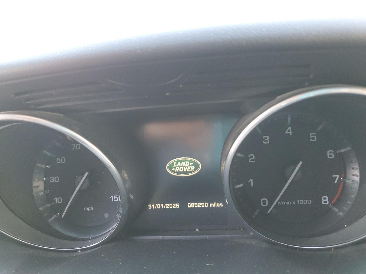 2015 Land Rover Range Rover - Image 9