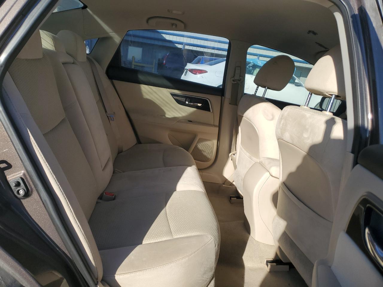 2014 Nissan Altima - Image 10