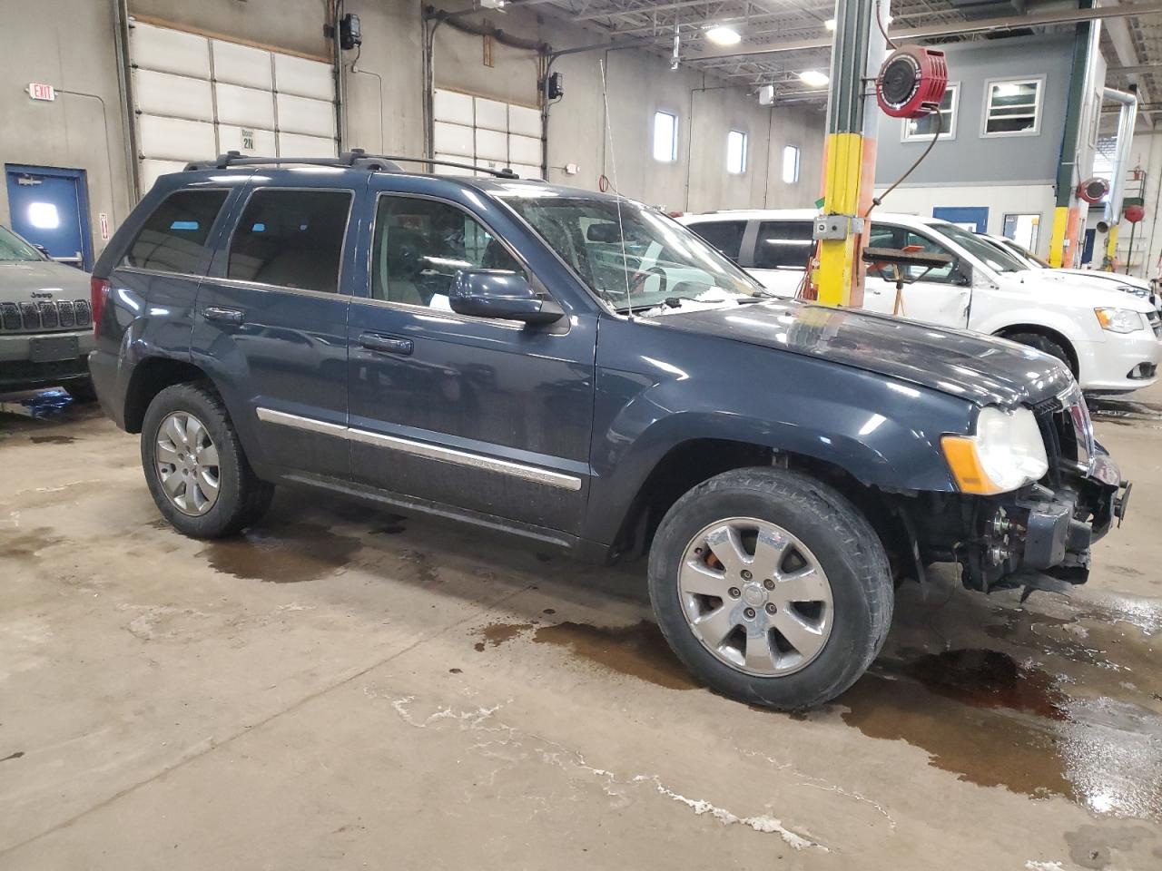 2009 Jeep Grand Cherokee - Image 4
