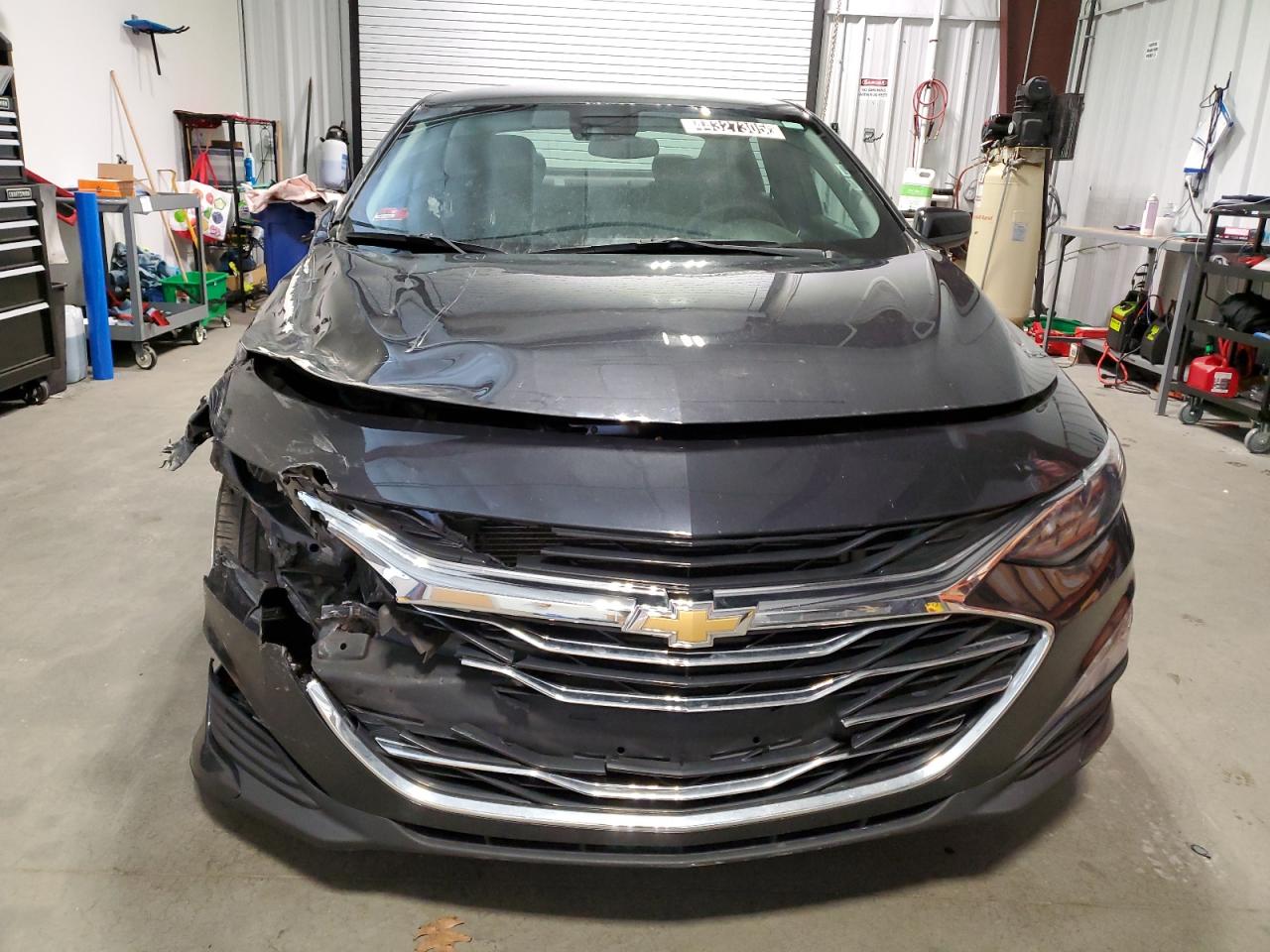 2023 Chevrolet Malibu - Image 5