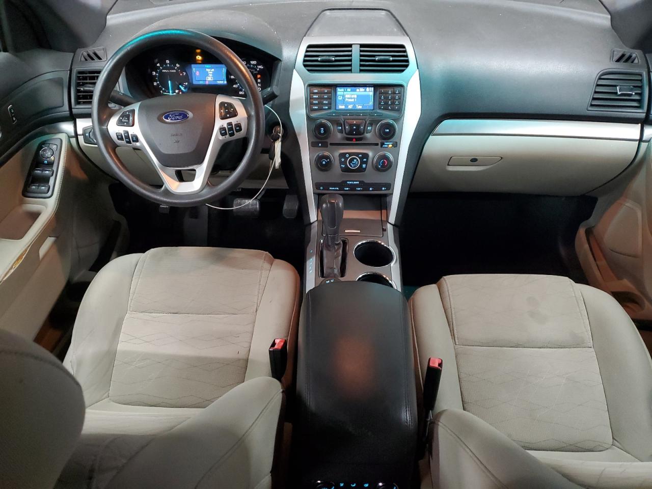 2014 Ford Explorer - Image 8