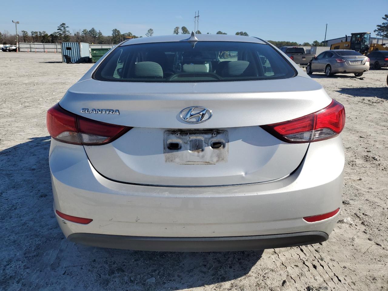 2015 Hyundai Elantra - Image 6