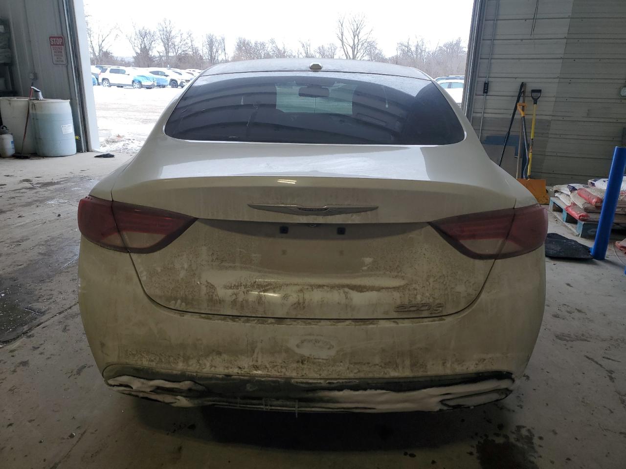 2016 Chrysler 200 - Image 6