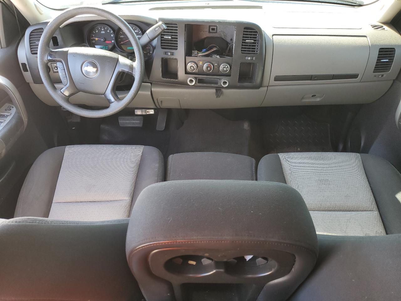 2007 Chevrolet Silverado - Image 8