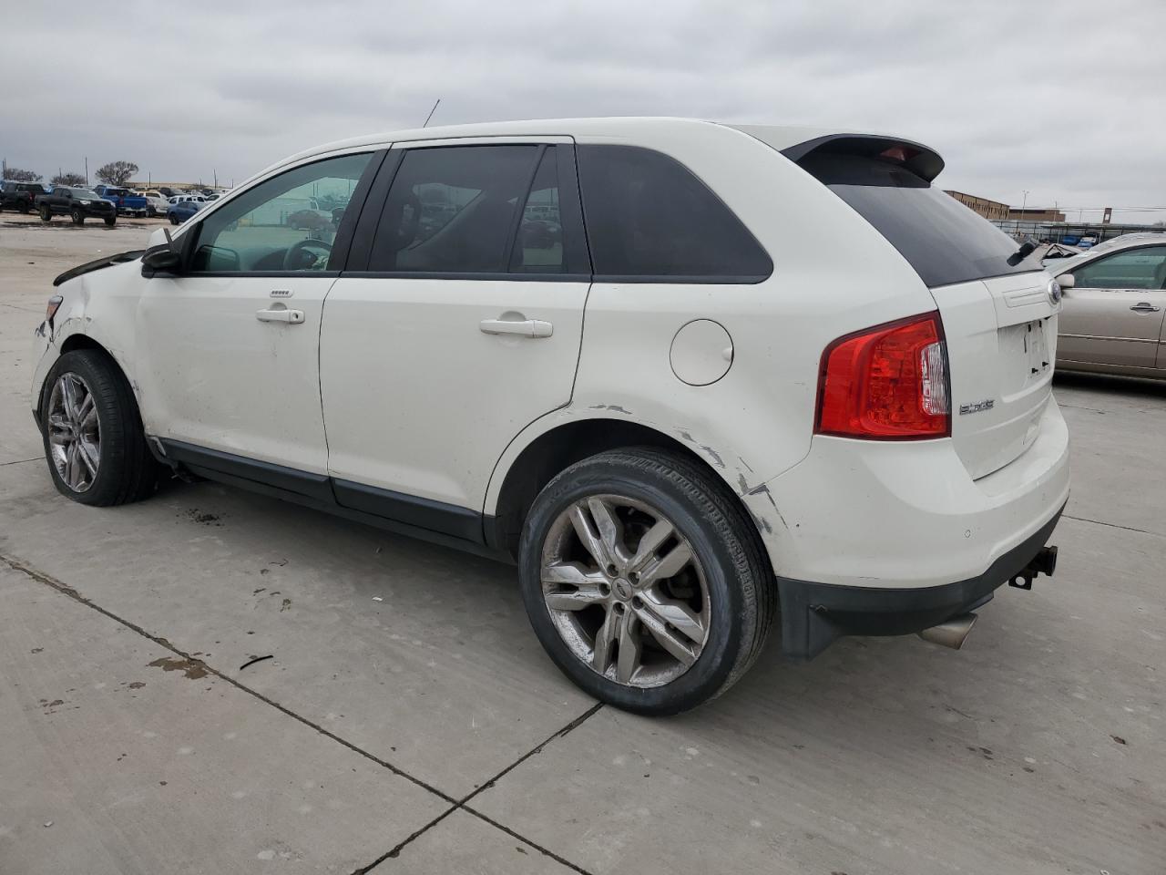 2012 Ford Edge - Image 2