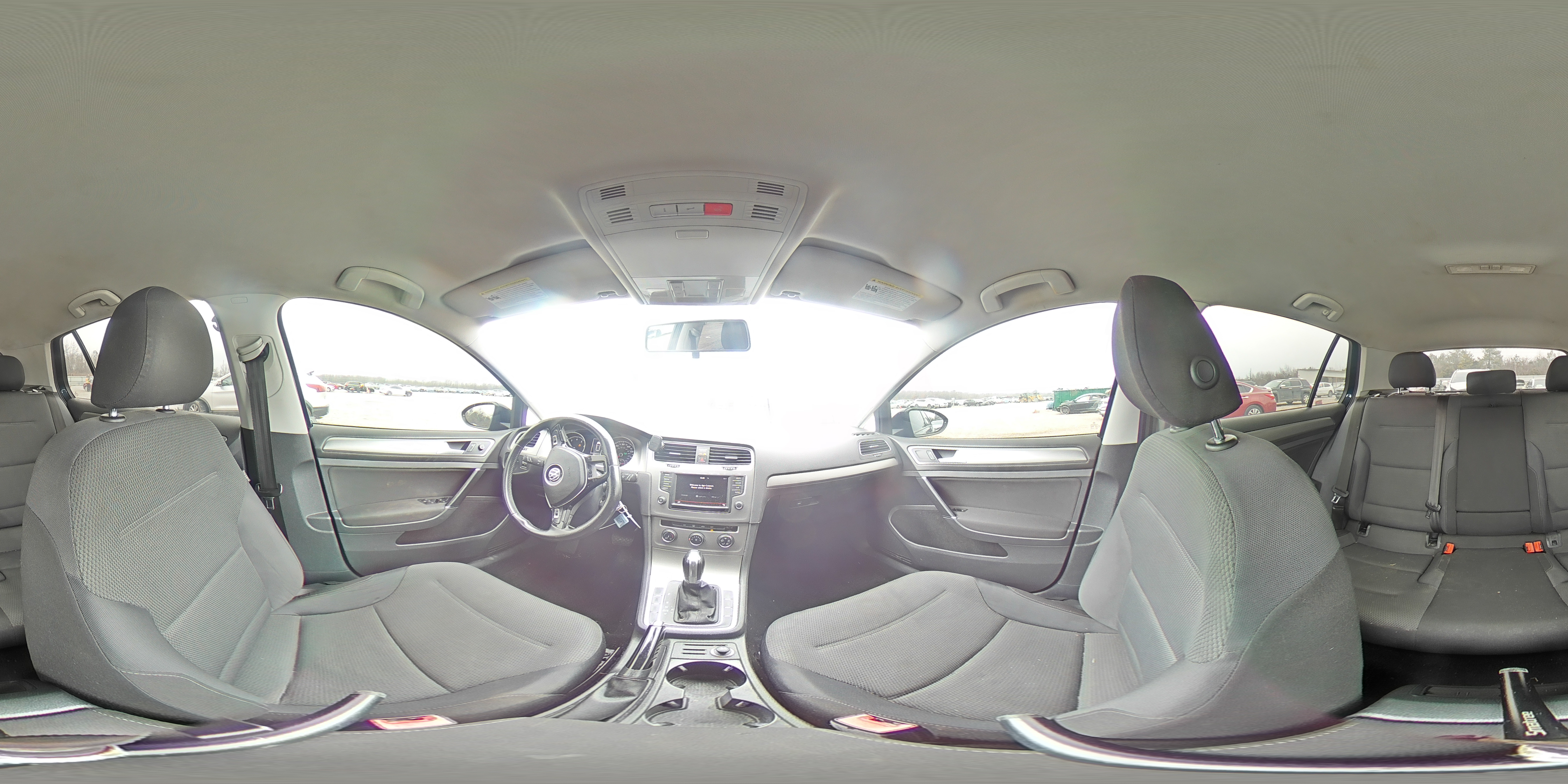 2016 Volkswagen Golf - Image 13
