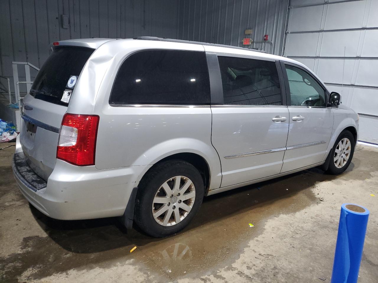 2012 Chrysler Town & Country - Image 3