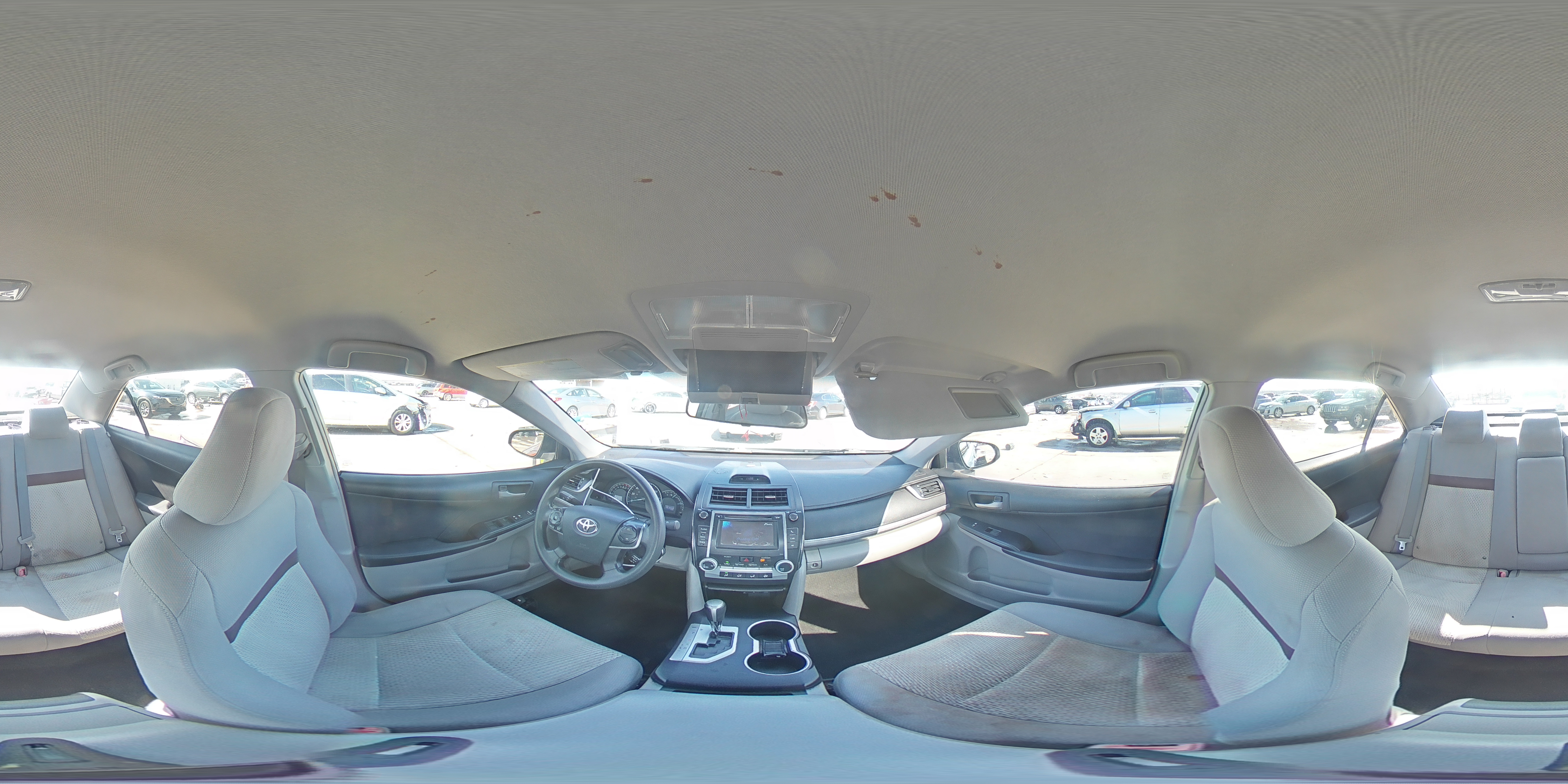 2012 Toyota Camry - Image 14