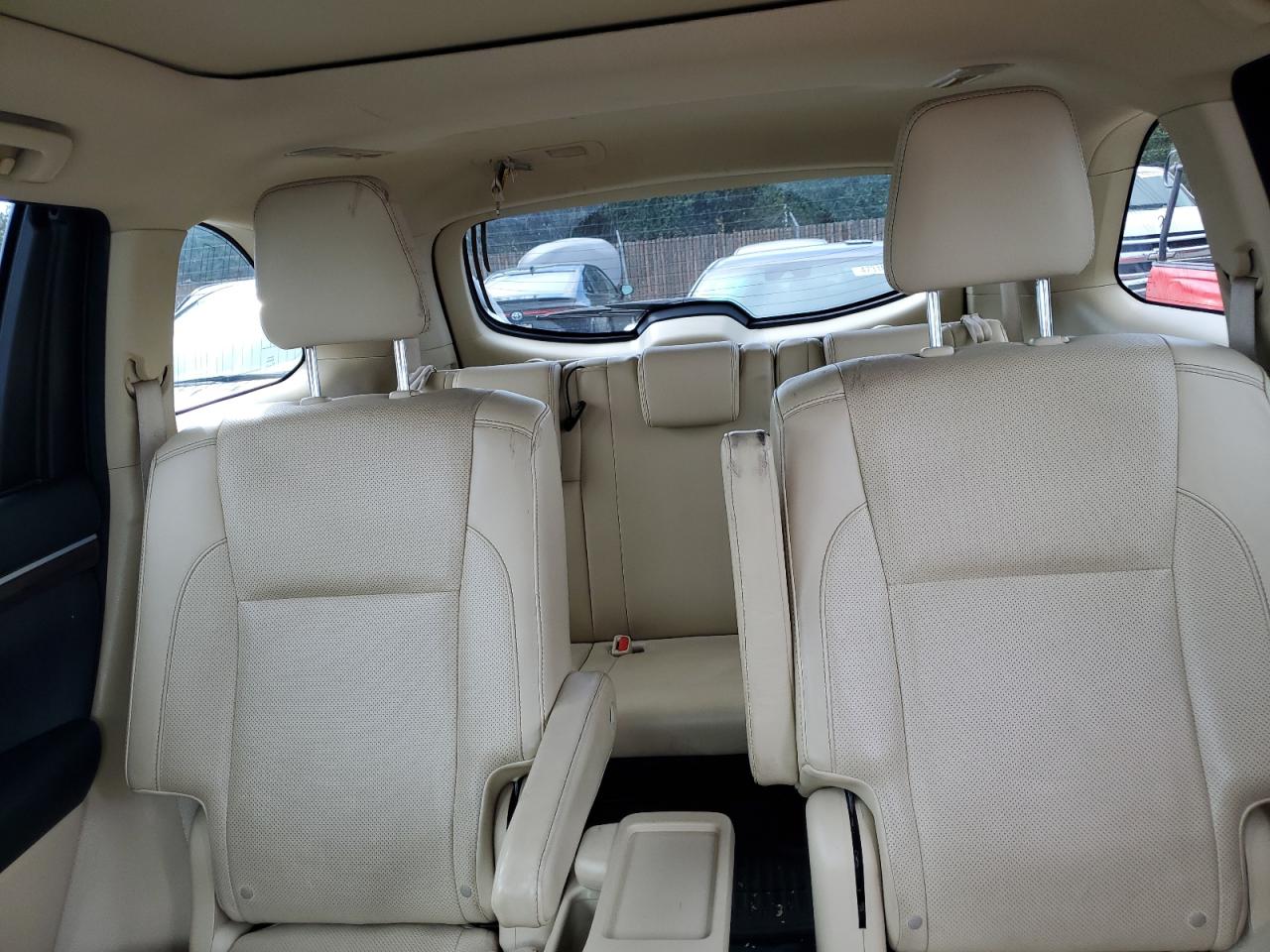 2015 Toyota Highlander - Image 10