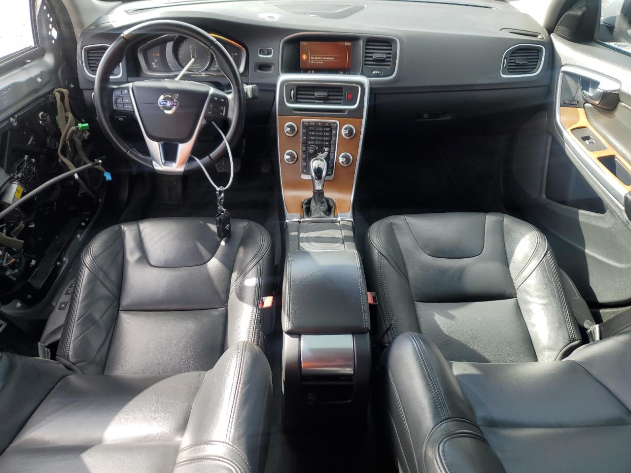 2017 Volvo S60 - Image 8