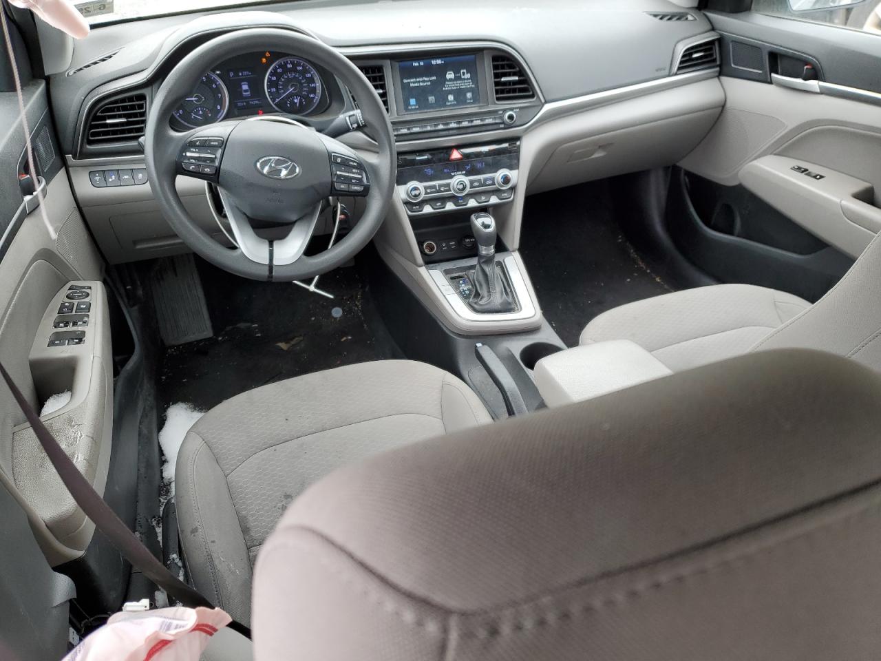 2020 Hyundai Elantra - Image 8