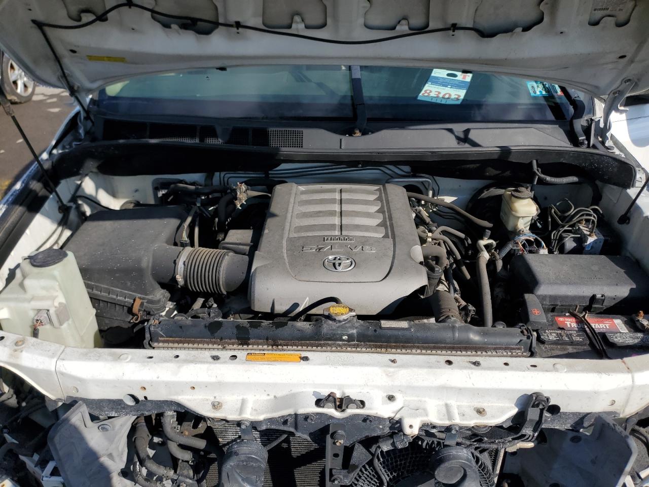 2010 Toyota Sequoia - Image 12
