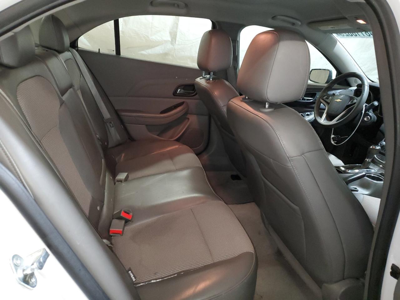 2014 Chevrolet Malibu - Image 10