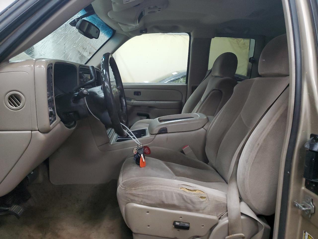 2005 GMC Sierra - Image 7