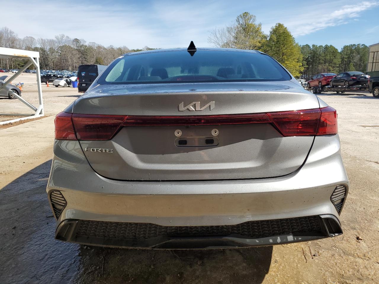 2024 Kia Forte - Image 6