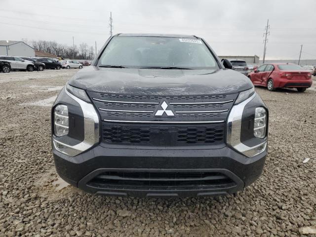  MITSUBISHI OUTLANDER 2024 Czarny