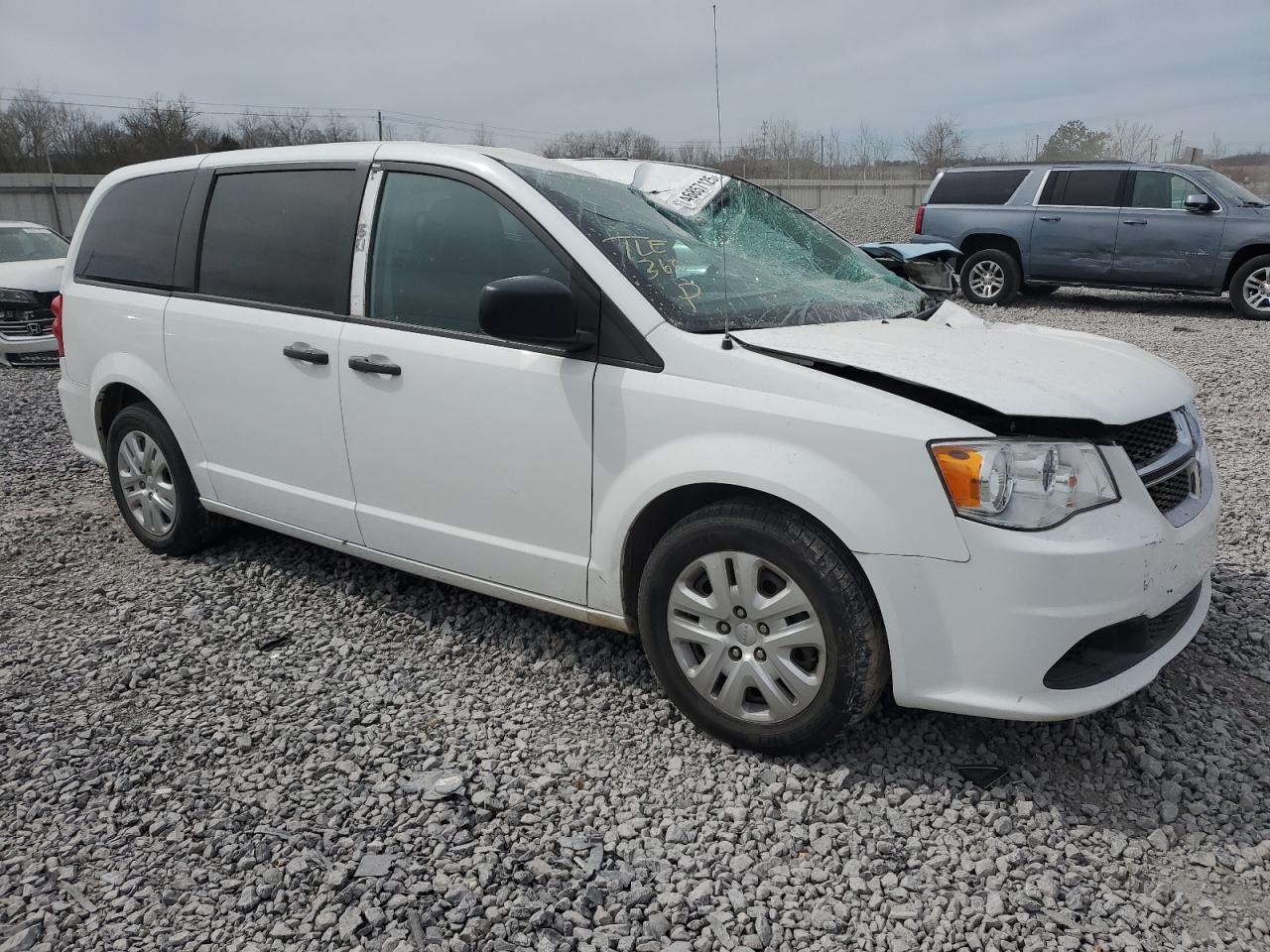 2019 Dodge Caravan - Image 4