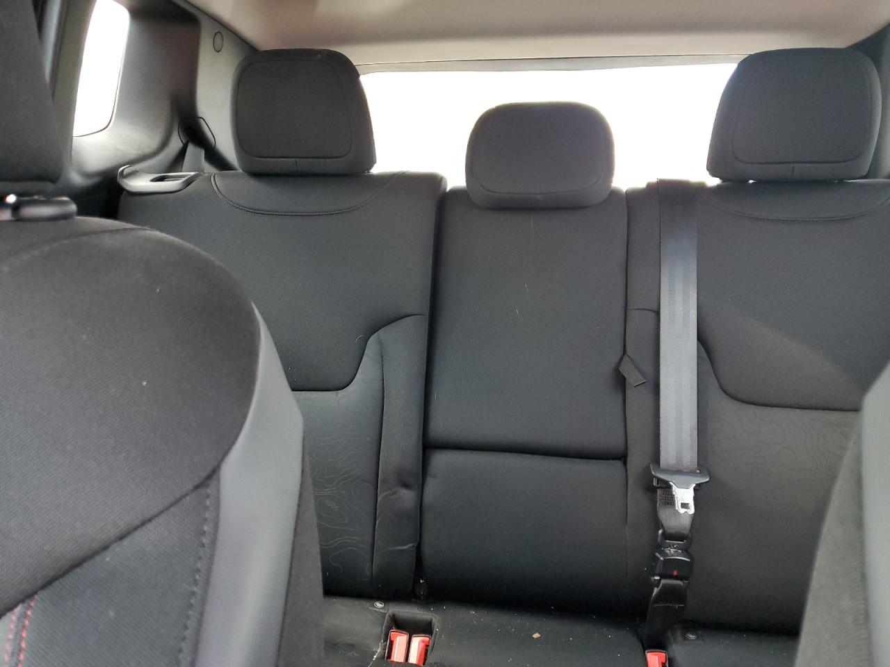 2016 Jeep Renegade - Image 10