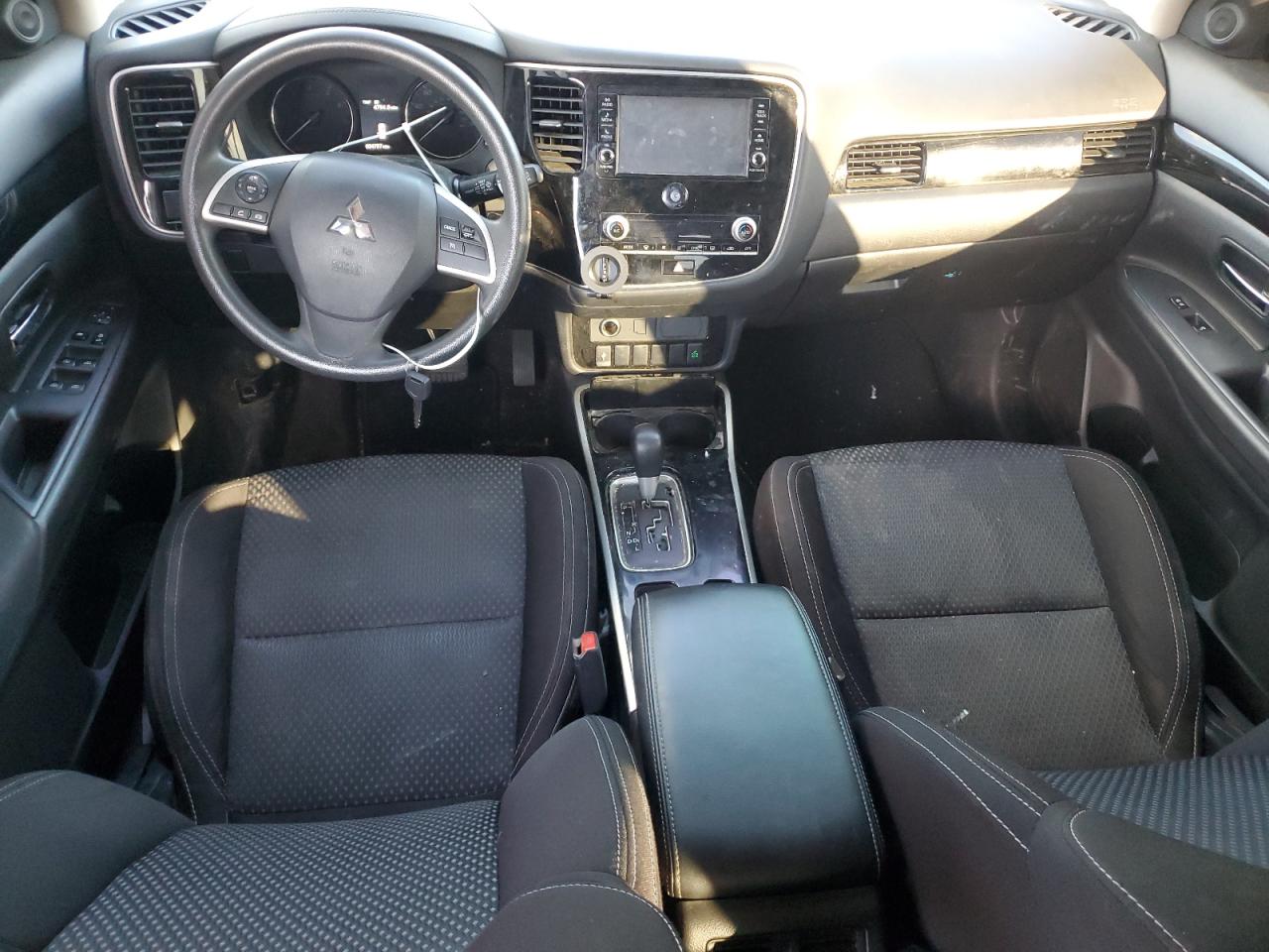 ja4ad2a32lz044959 JA4AD2A32LZ044959 2020 Mitsubishi Outlander Es