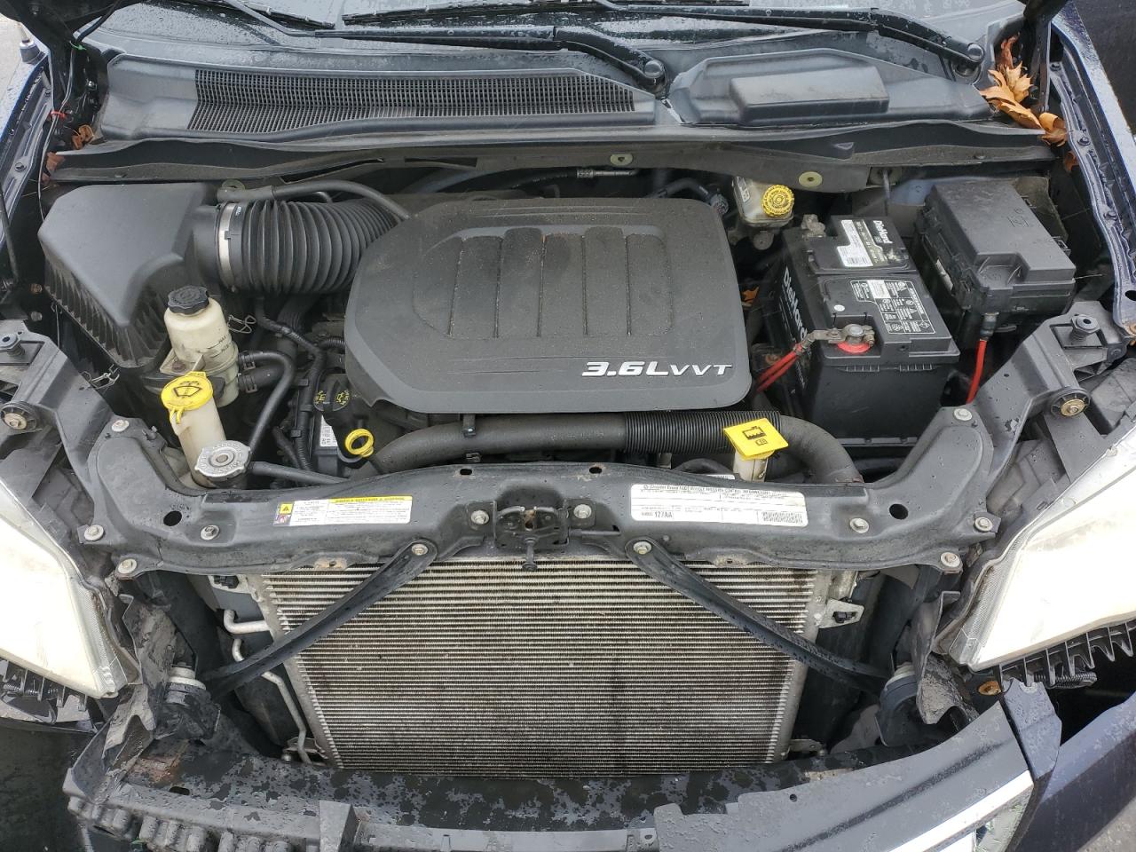 2011 Chrysler Town & Country - Image 12
