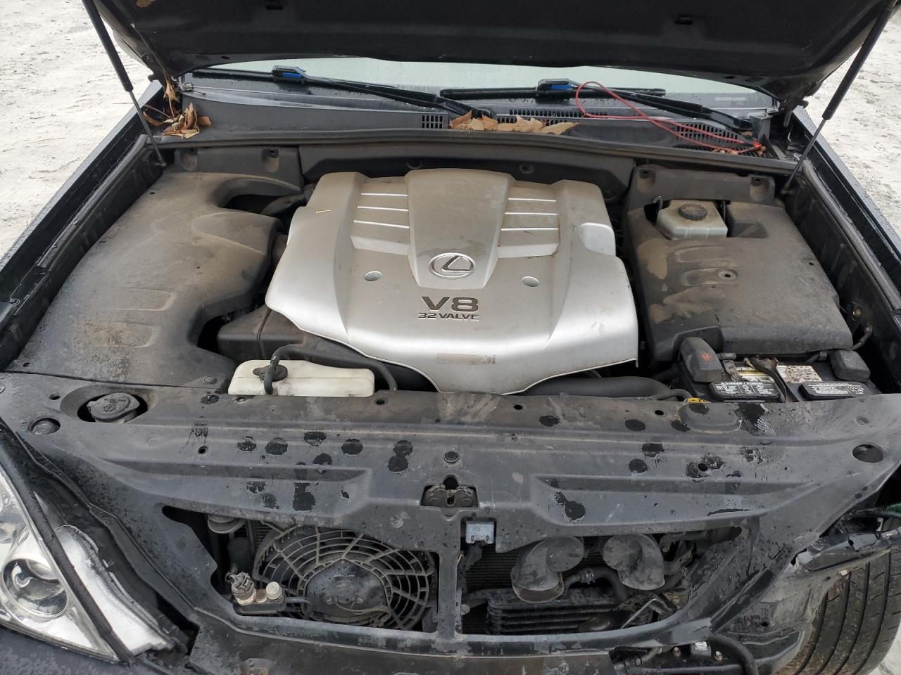 2004 Lexus GX - Image 12