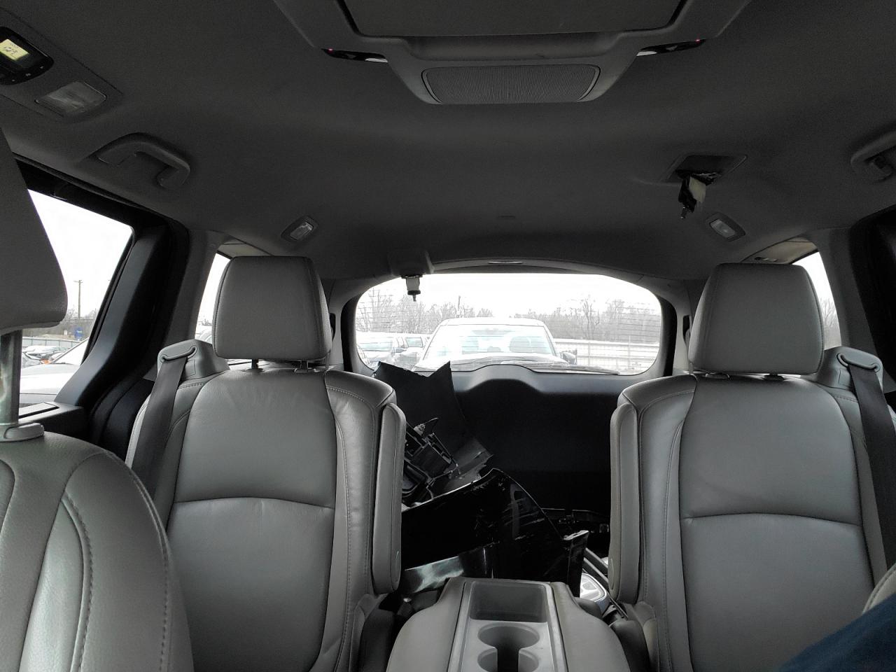 2019 Honda Odyssey - Image 10