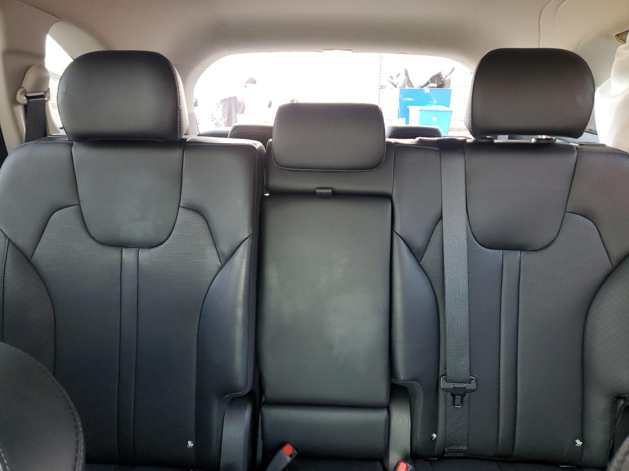2024 Kia Sorento - Image 10