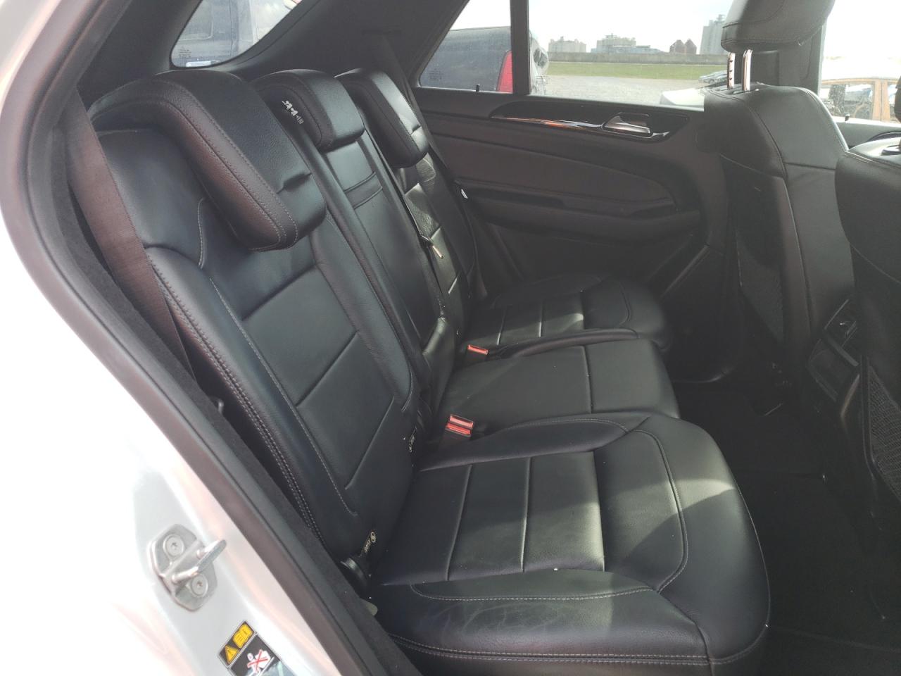 2018 Mercedes-Benz GLE - Image 12