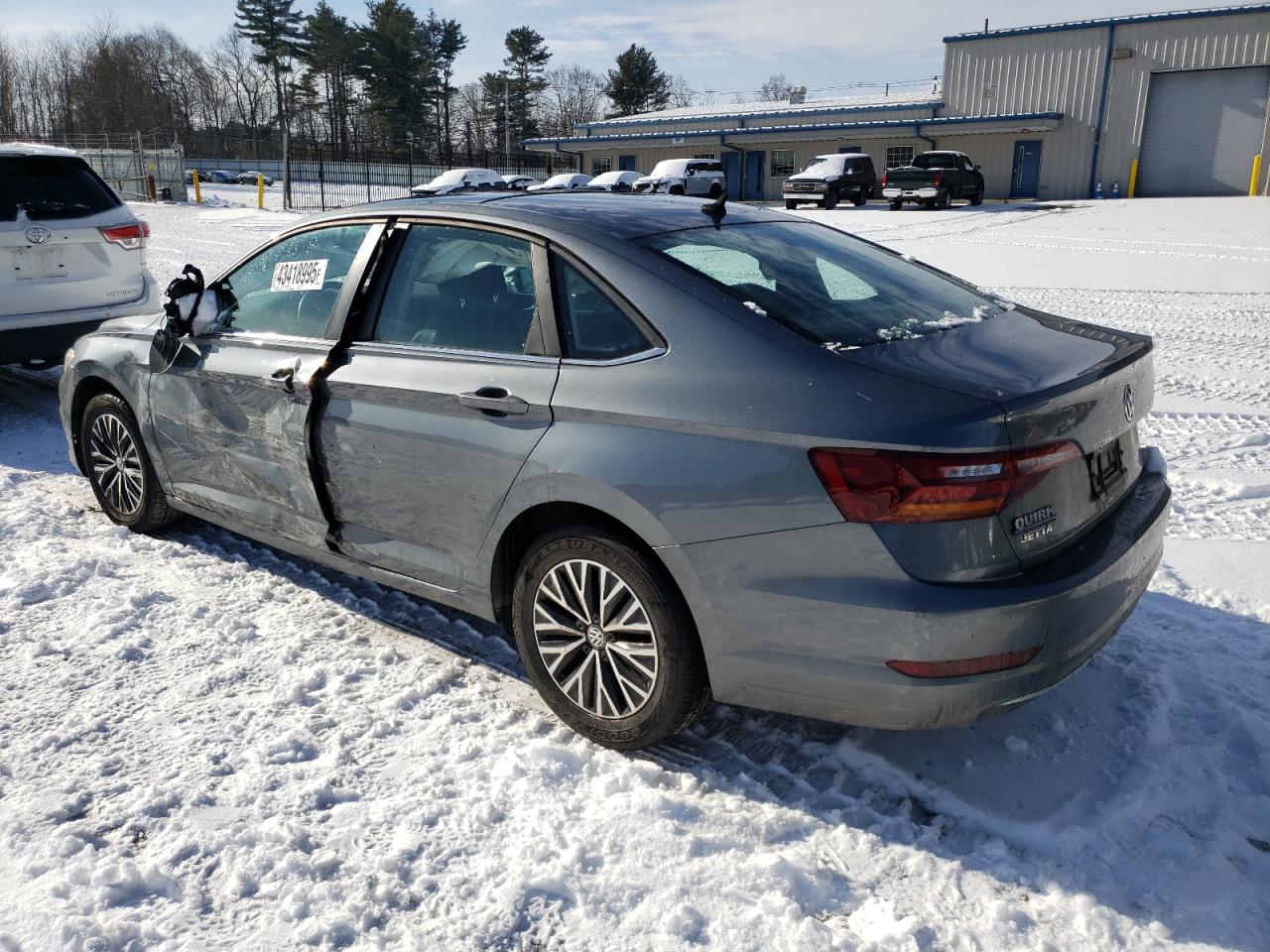2019 Volkswagen Jetta - Image 2