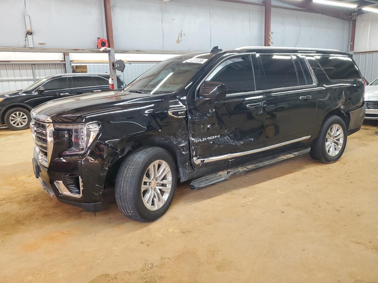 2021 GMC Yukon - Image 1